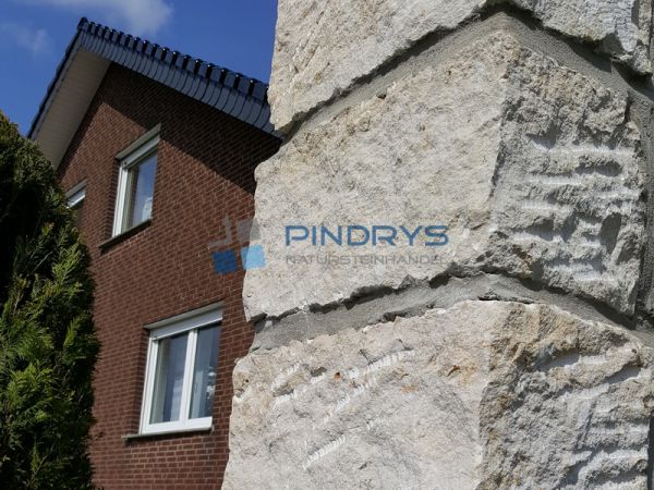 Sandstein Mauersteine gespalten, Sandsteinmauer, Sandsteinpflastersteine